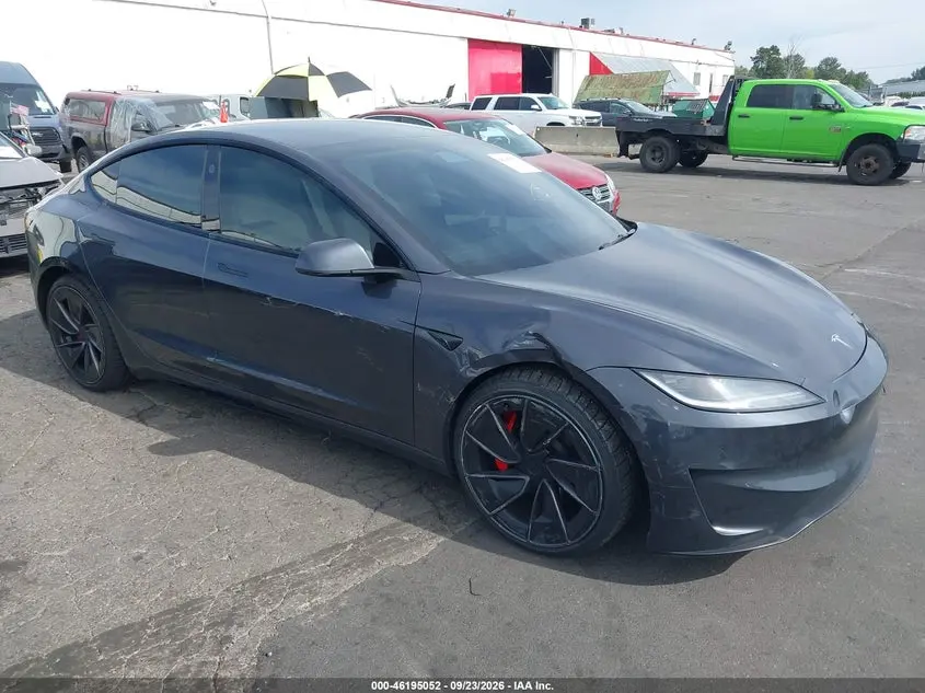 Tesla Modelo 3 Performance All-Wheel Drive 2024
