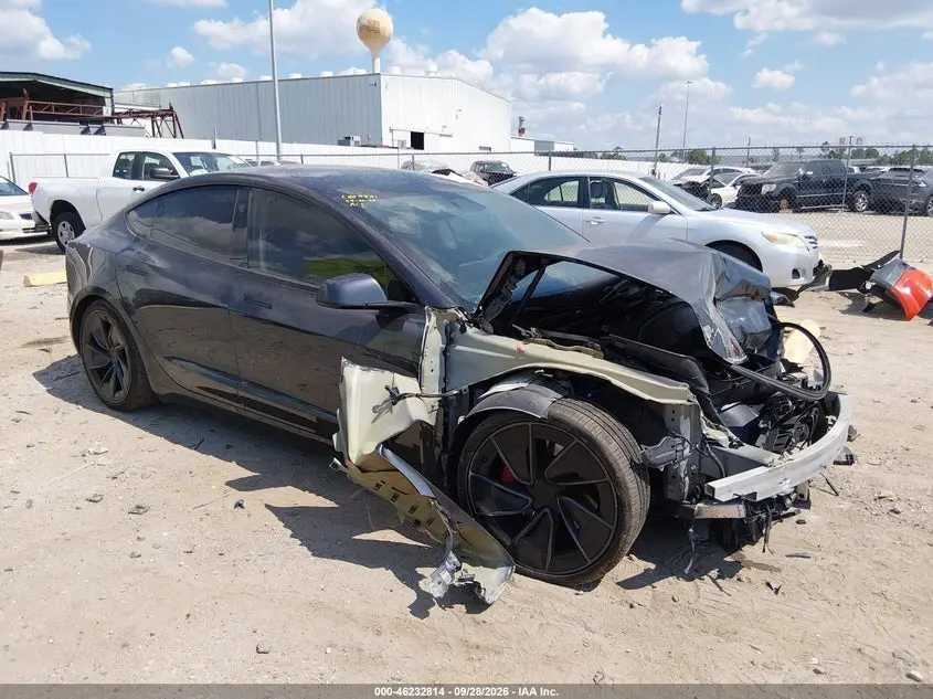 Tesla Model 3 Performance All-Wheel Drive 2025