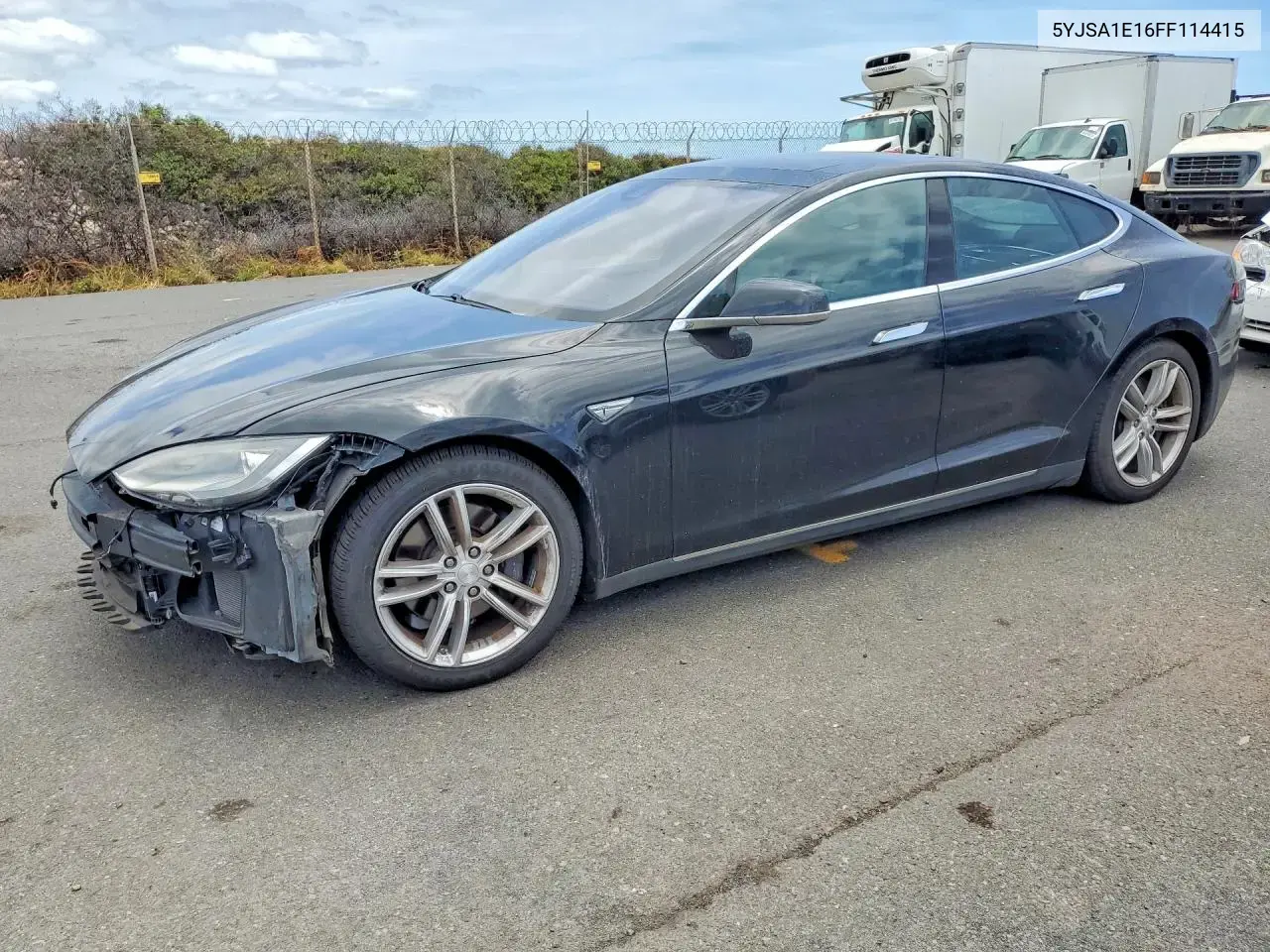 Tesla Model S 2015