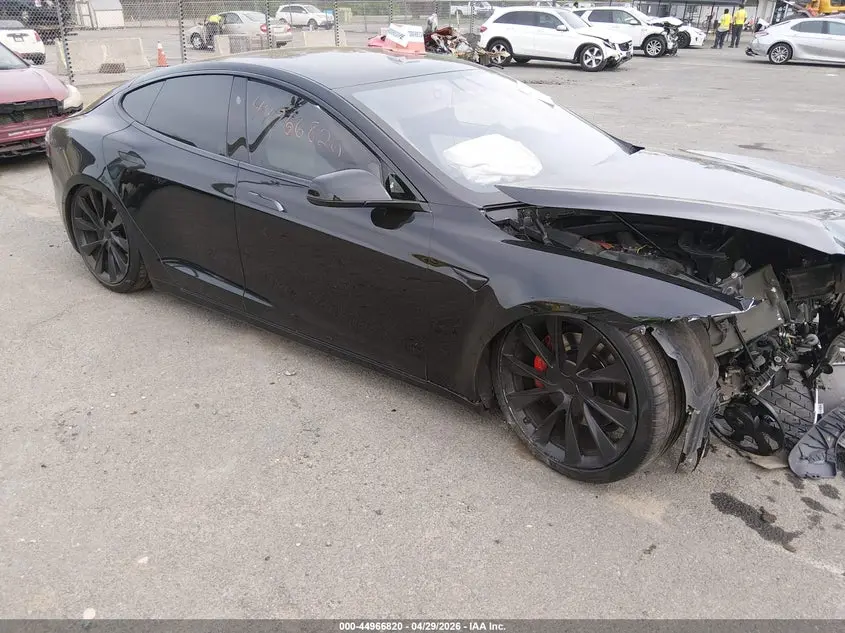 Tesla Model S Long Range Dual Motor All-Wheel Drive/Long Range Plus Dual Motor All-Wheel Drive 2020
