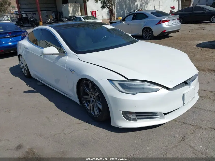 Tesla Model S 2021