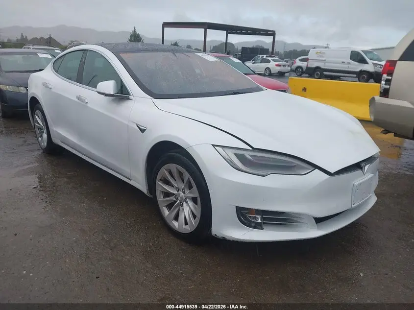 Tesla Model S 2020