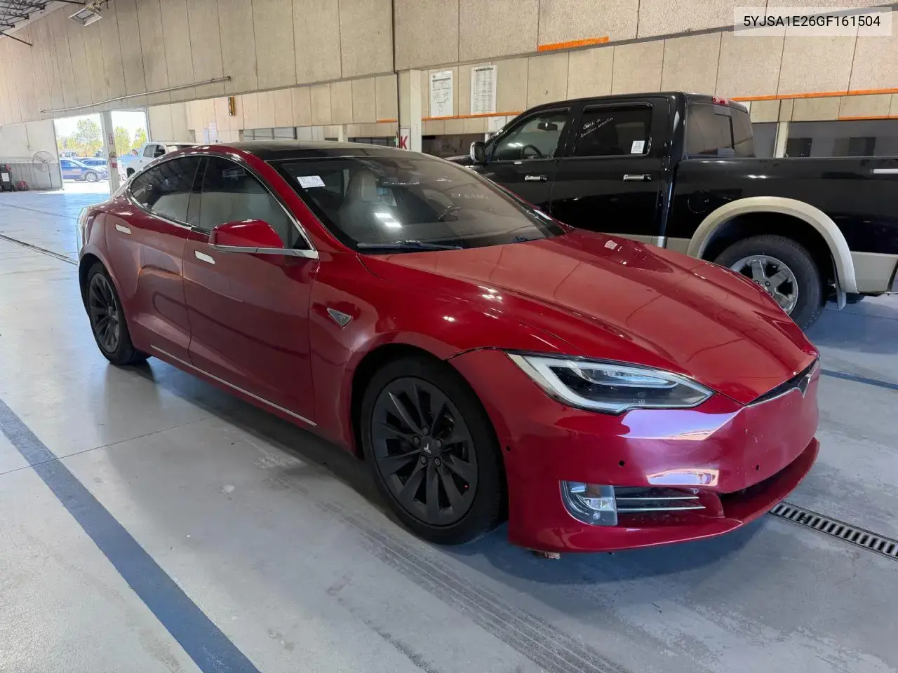 Tesla Model S 2016