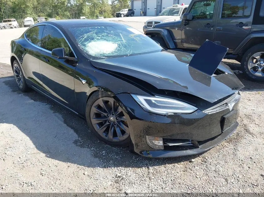 Tesla Model S Long Range Dual Motor All-Wheel Drive/Long Range Plus Dual Motor All-Wheel Drive 2020