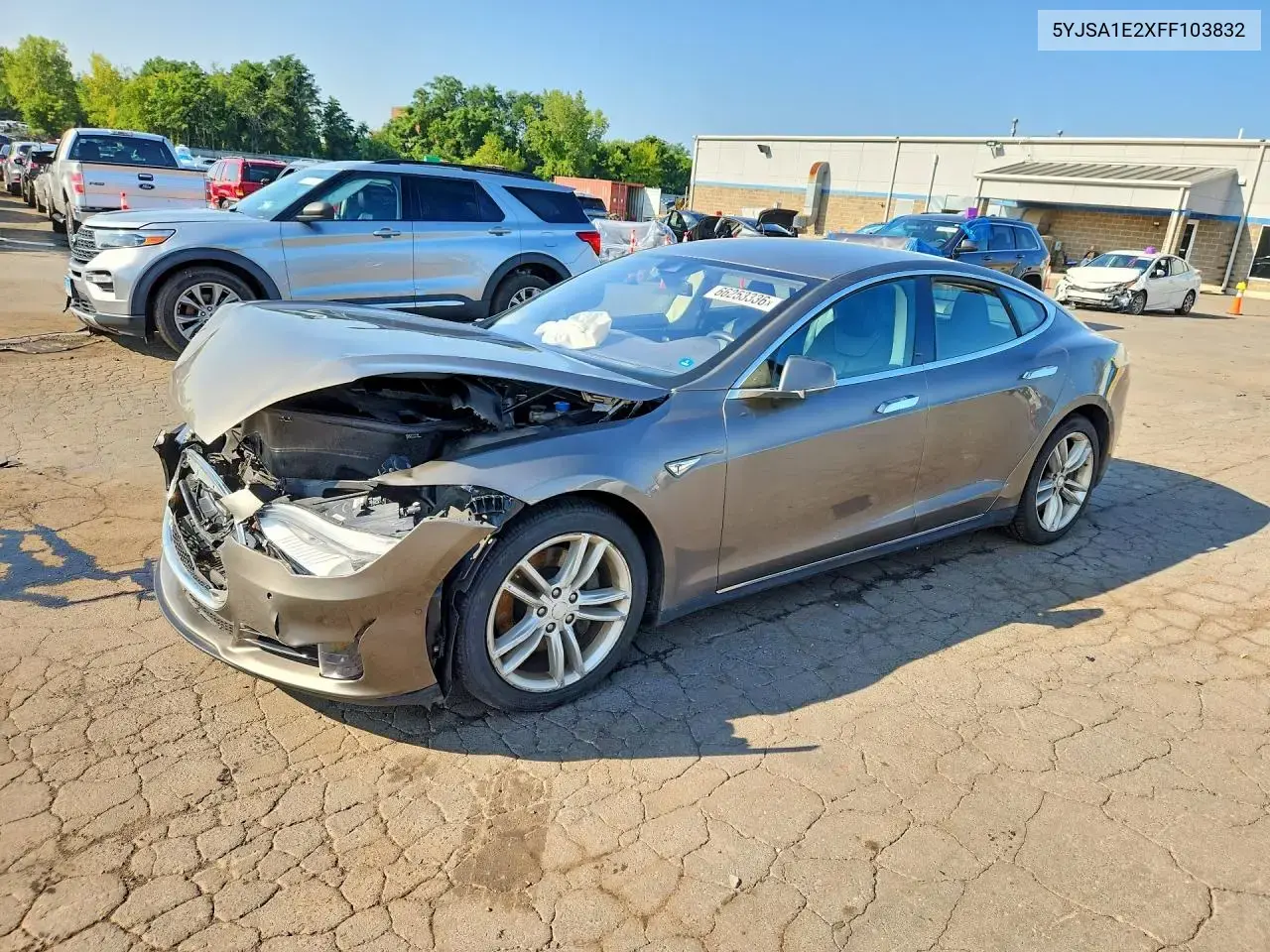 Tesla Model S 2015