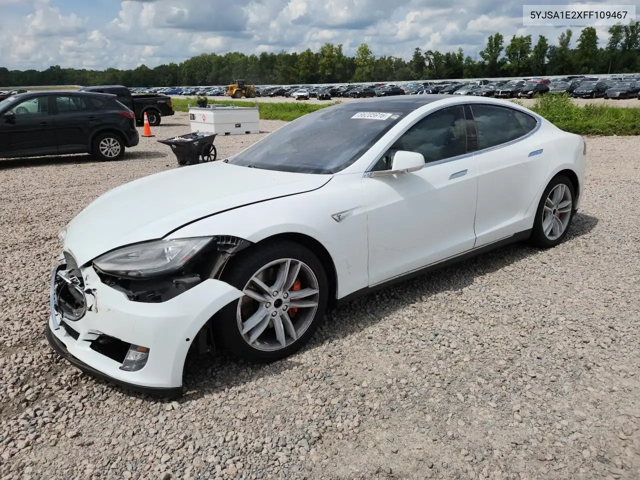 Tesla Model S 2015