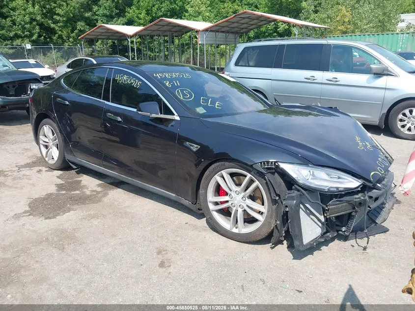 Tesla Model S 85D/P85D 2015