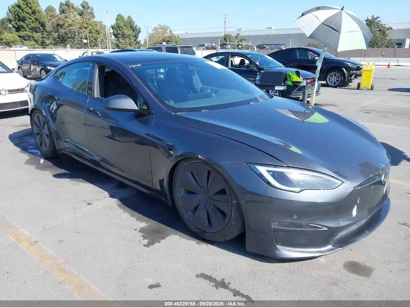 Tesla Model S Dual Motor All-Wheel Drive/Standard Range 2023