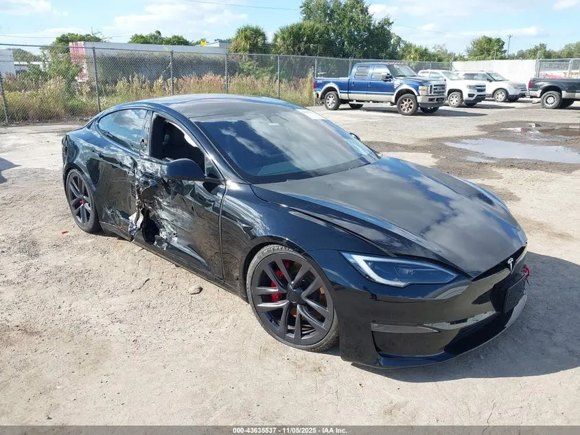 Tesla Model S Plaid Tri Motor All-Wheel Drive 2023