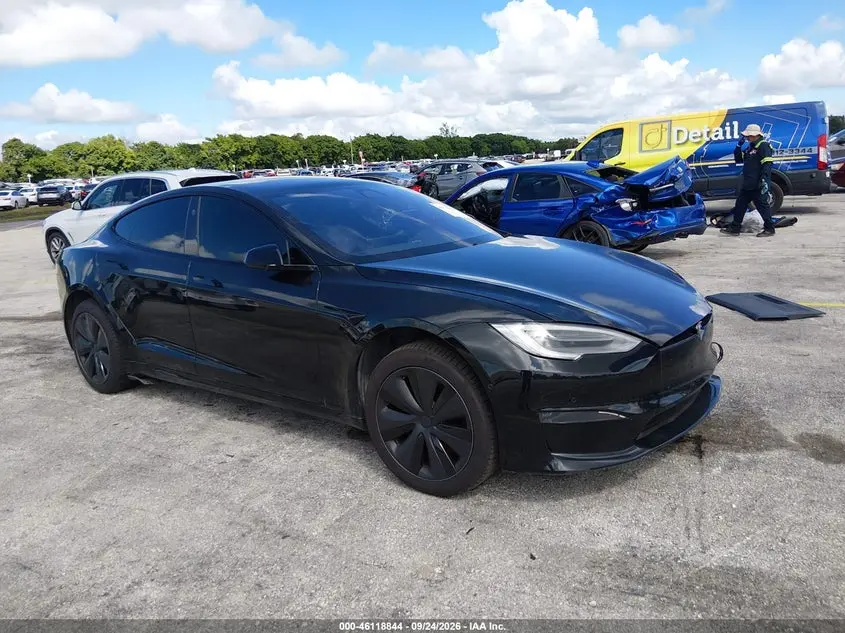 Tesla Model S Plaid Tri Motor All-Wheel Drive 2021