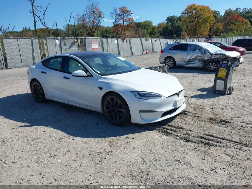 Tesla Model S Plaid Tri Motor All-Wheel Drive 2022