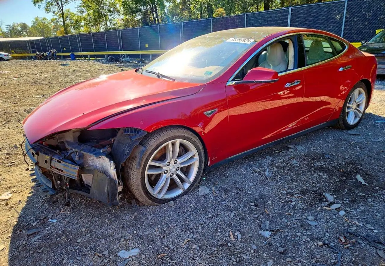 Tesla Model S 85D 2015
