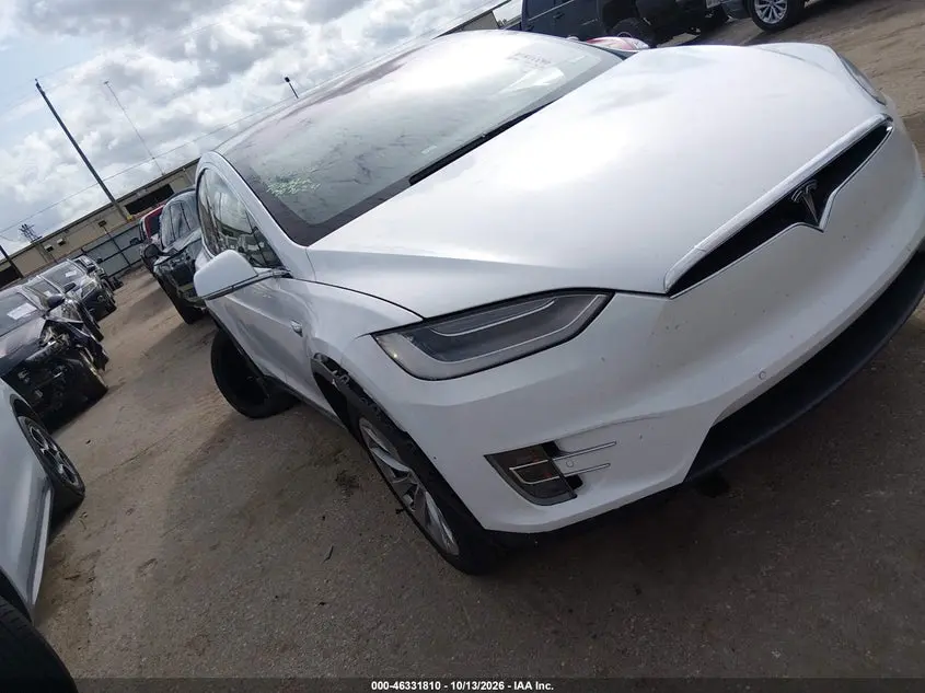 Tesla Model X Long Range Dual Motor All-Wheel Drive/Long Range Plus Dual Motor All-Wheel Drive 2020