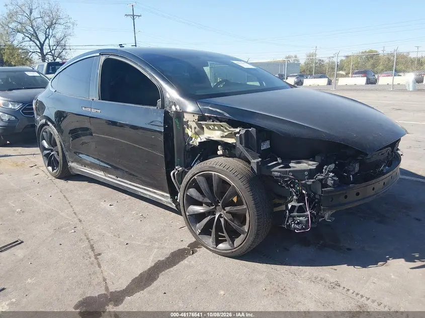 Tesla Model X Long Range Dual Motor All-Wheel Drive/Long Range Plus Dual Motor All-Wheel Drive 2020