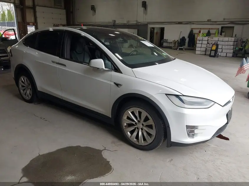 Tesla Model X 2018