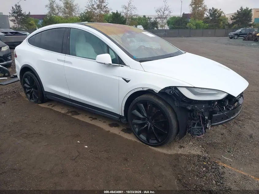 Tesla Model X 2020