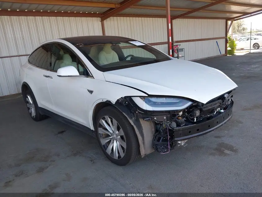 Tesla Model X Long Range Dual Motor All-Wheel Drive/Long Range Plus Dual Motor All-Wheel Drive 2020
