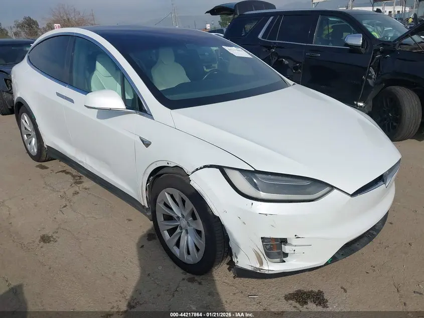 Tesla Model X 2018