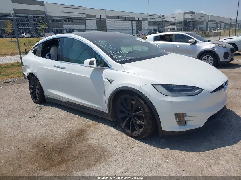 Tesla Model X Long Range Dual Motor All-Wheel Drive/Long Range Plus Dual Motor All-Wheel Drive 2020