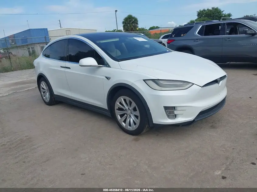 Tesla Model X 2018