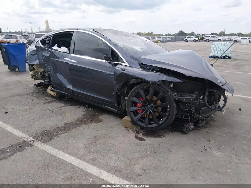Tesla Model X Long Range Dual Motor All-Wheel Drive/Long Range Plus Dual Motor All-Wheel Drive 2020