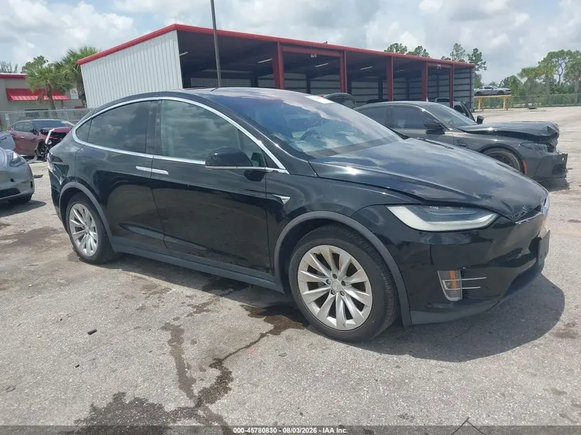 Tesla Model X 2020