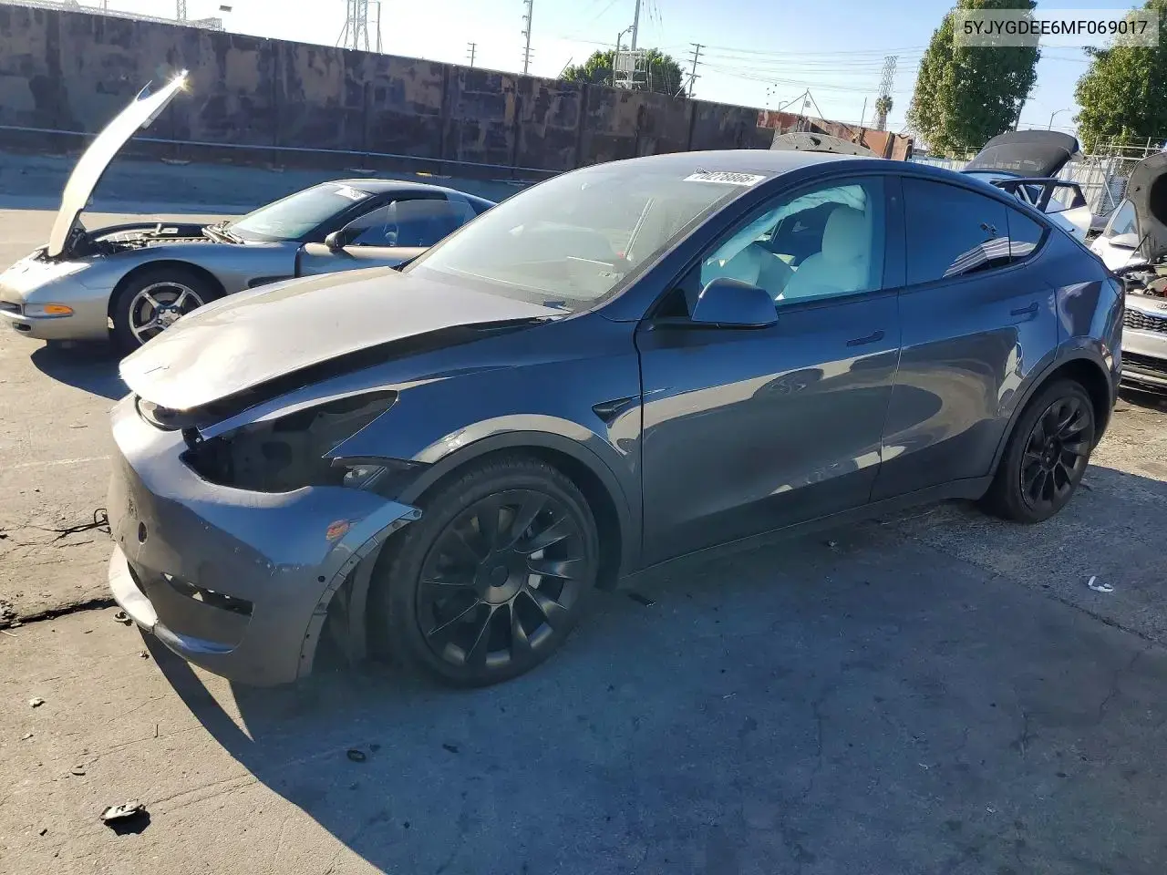Tesla Model Y 2021