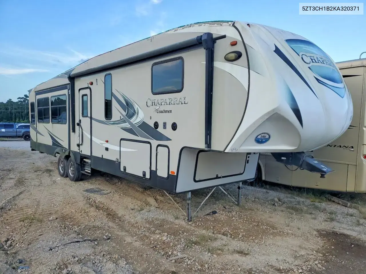 Forest River Chaparral Camper 2019
