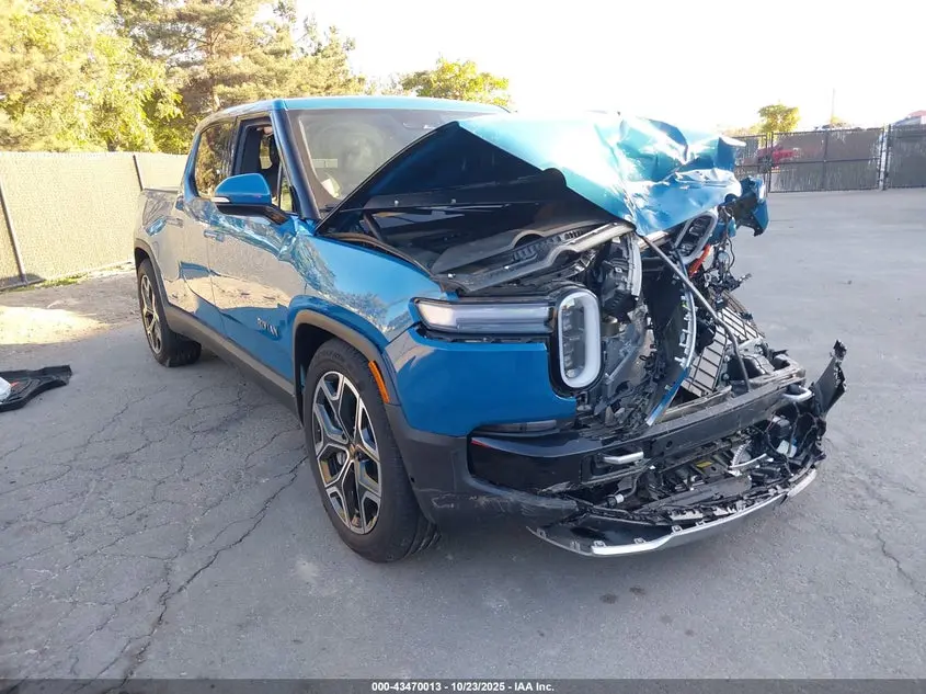 Rivian R1T Adventure Dual Motor Large Pack/Adventure Dual Motor Max Pack 2025