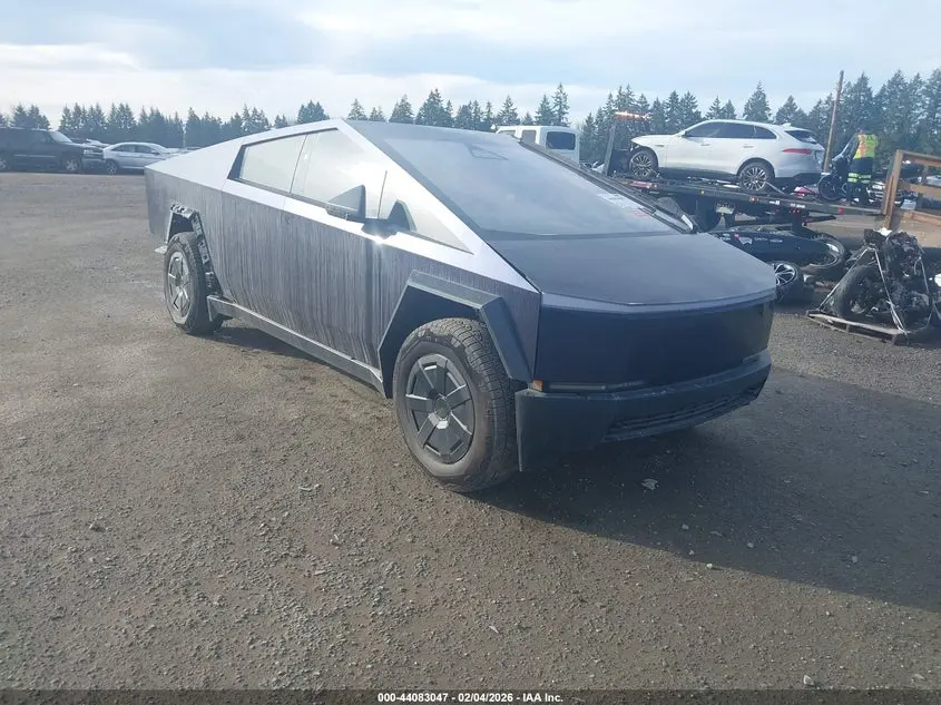 Tesla Cybertruck 2025
