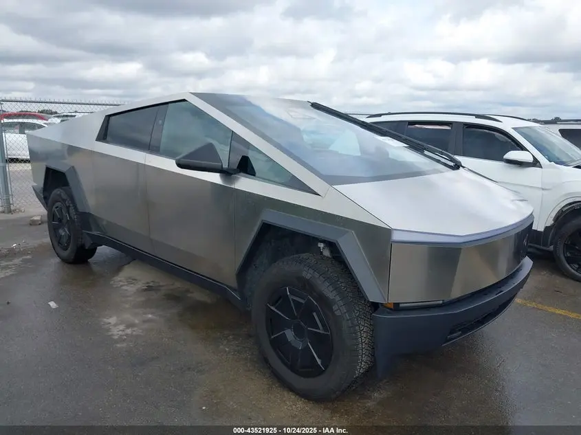 Tesla Cybertruck All-Wheel Drive 2024