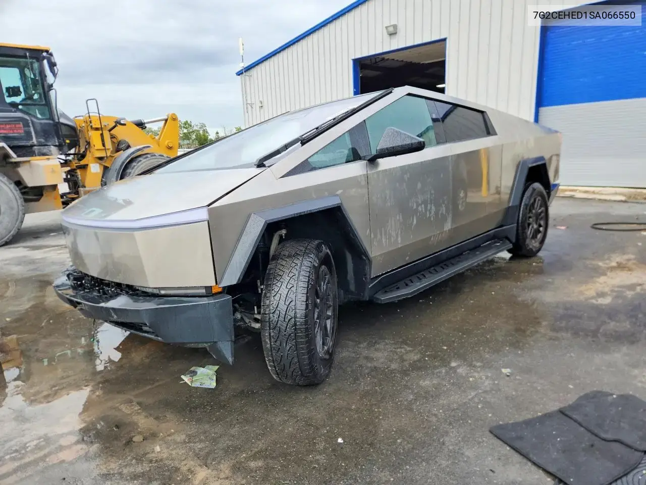 Tesla Cybertruck 2025