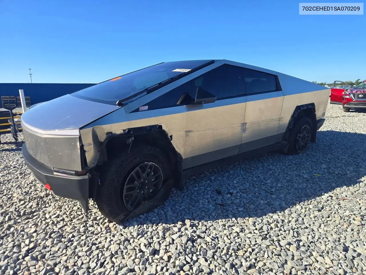 Tesla Cybertruck 2025