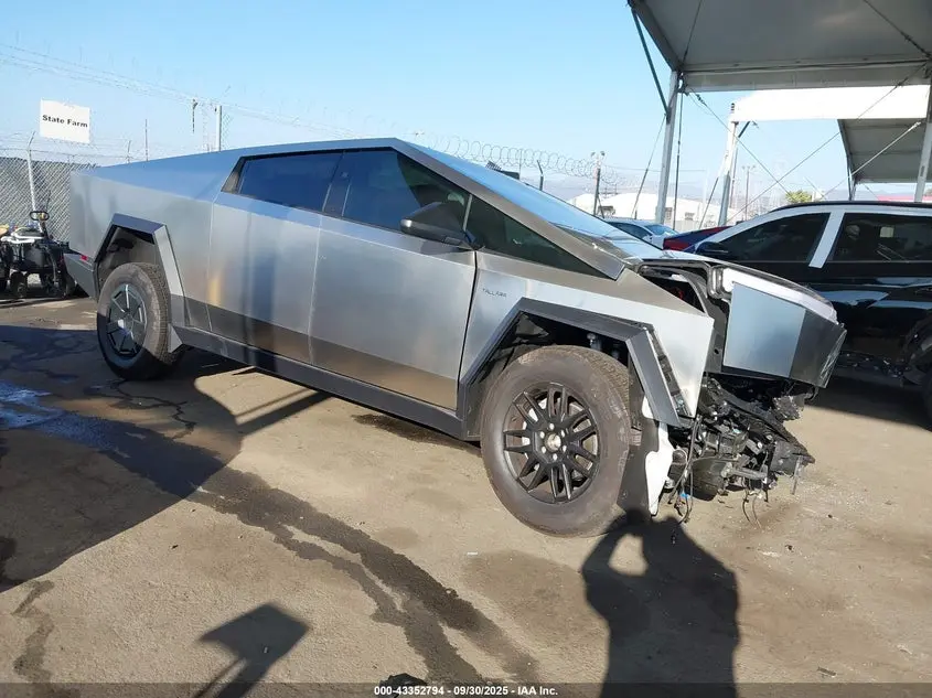 Tesla Cybertruck 2025