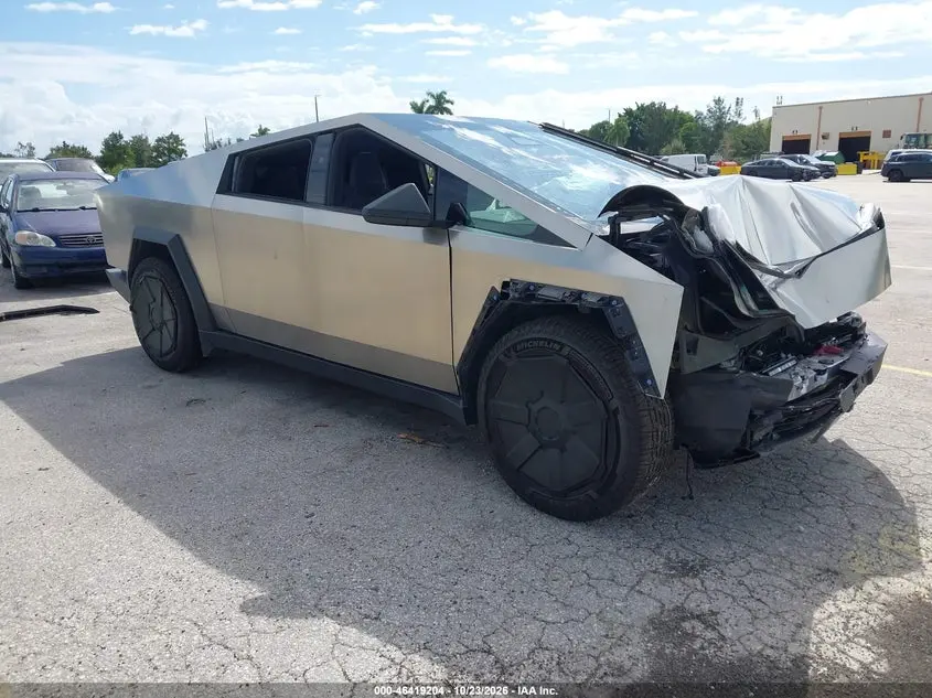 Tesla Cybertruck All-Wheel Drive 2024