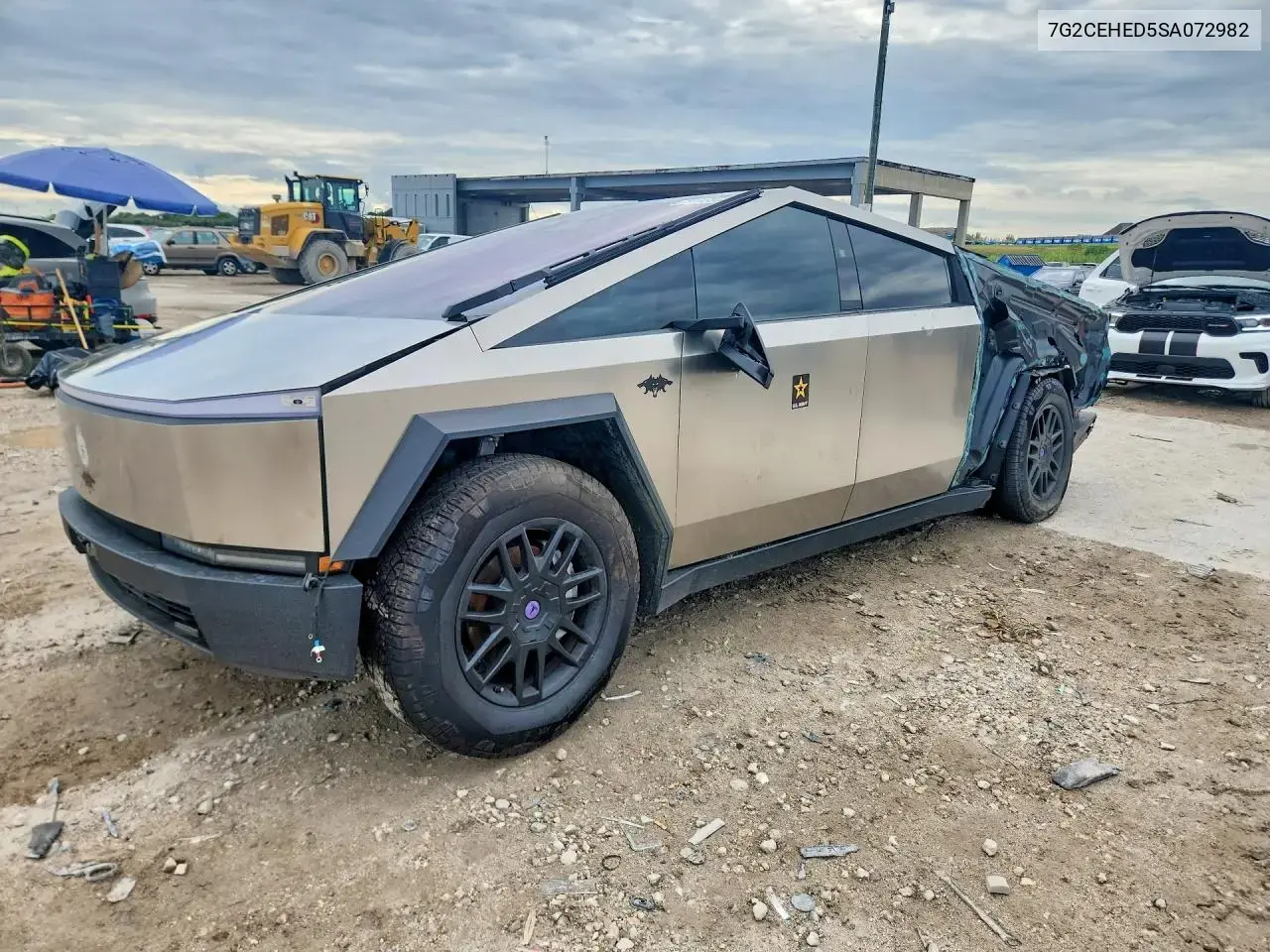 Tesla Cybertruck 2025