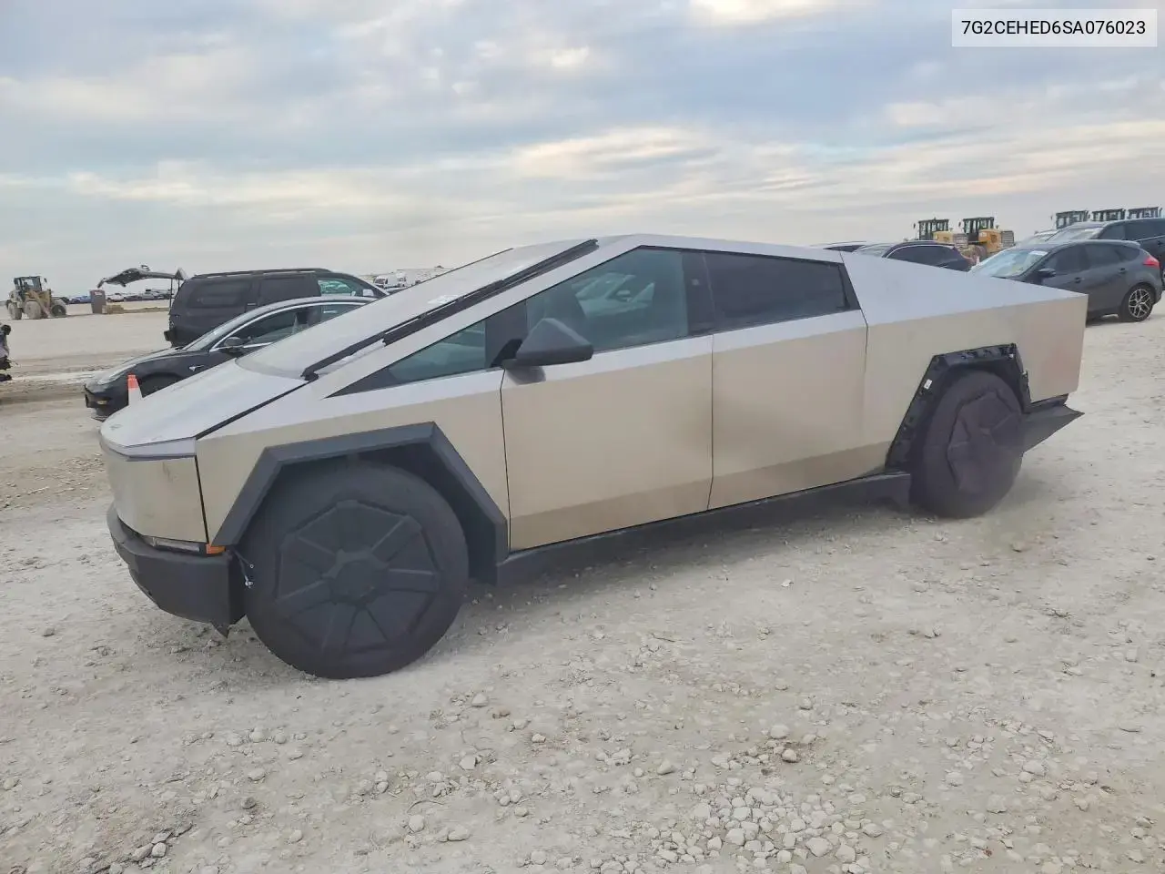Tesla Cybertruck 2025