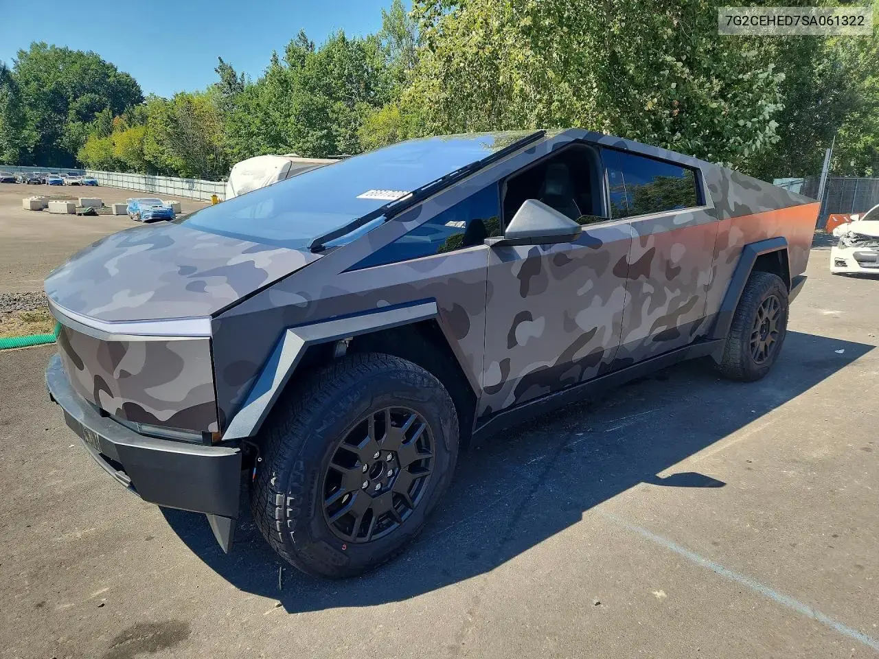 Tesla Cybertruck 2025
