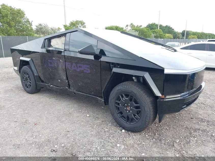 Tesla Cybertruck All-Wheel Drive 2024