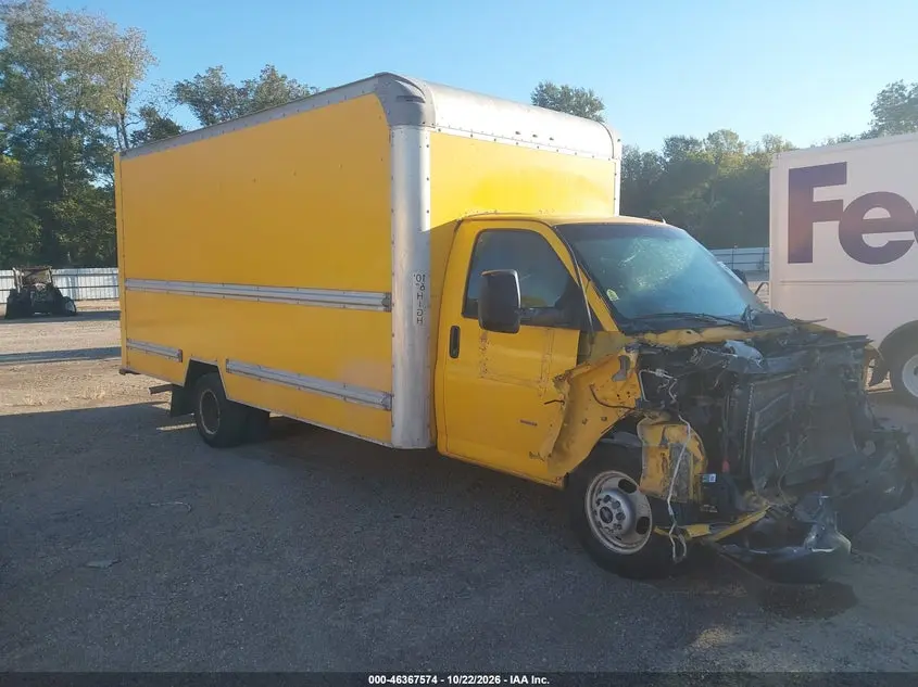 GMC Savana Cutaway Work Van 2018