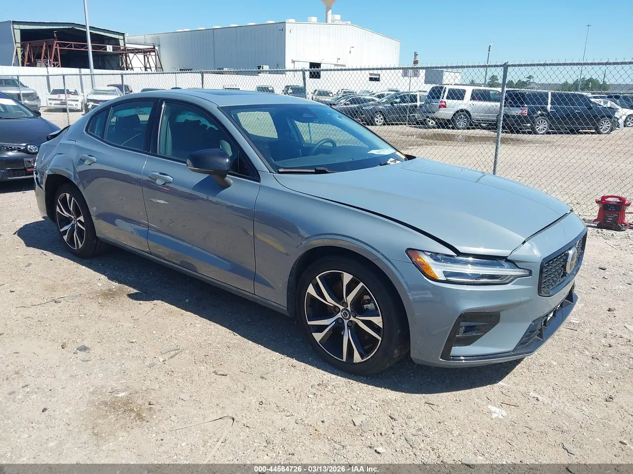 Volvo S60 B5 Core Dark Theme 2024