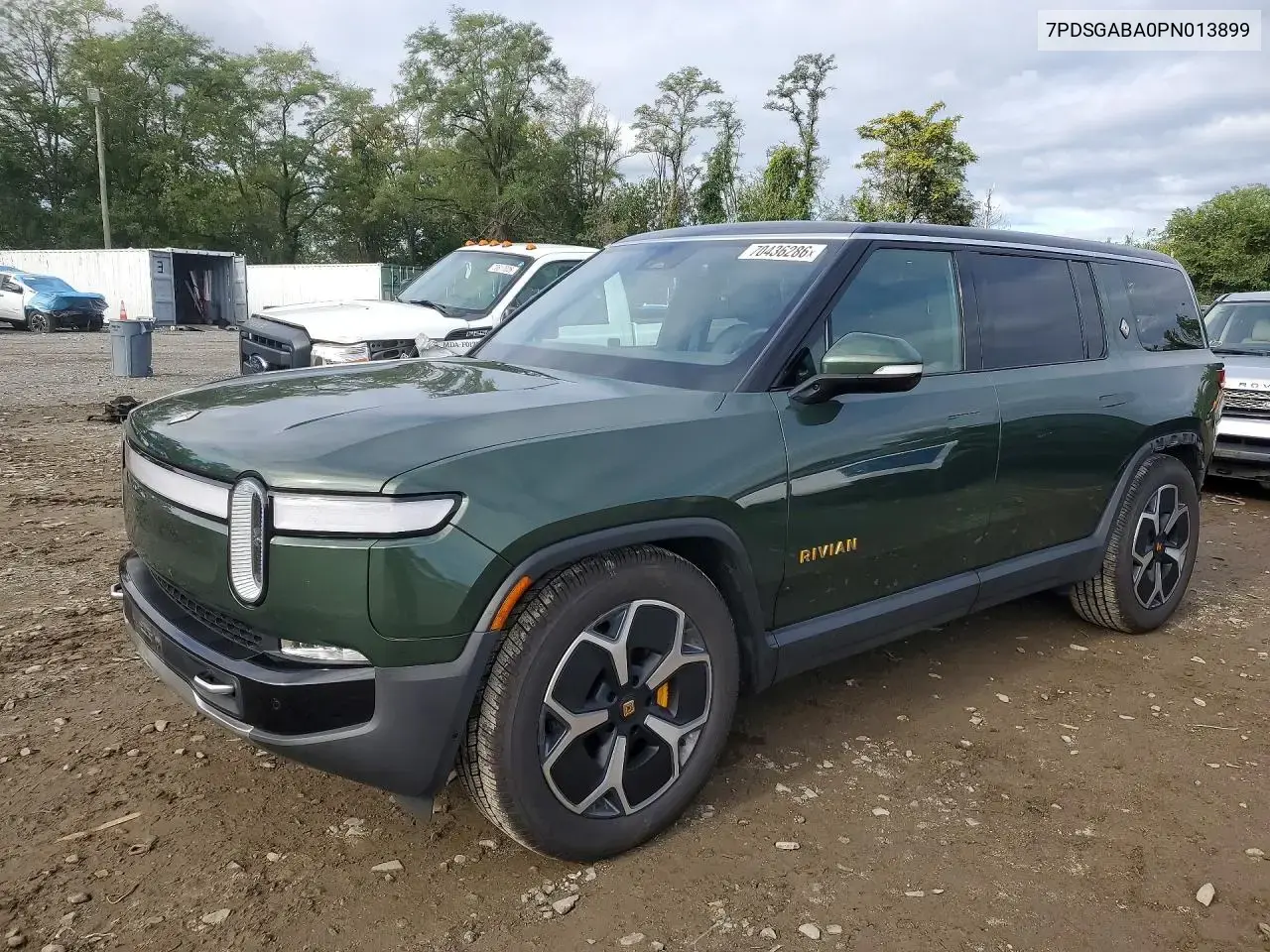 Rivian R1S Adventure 2023