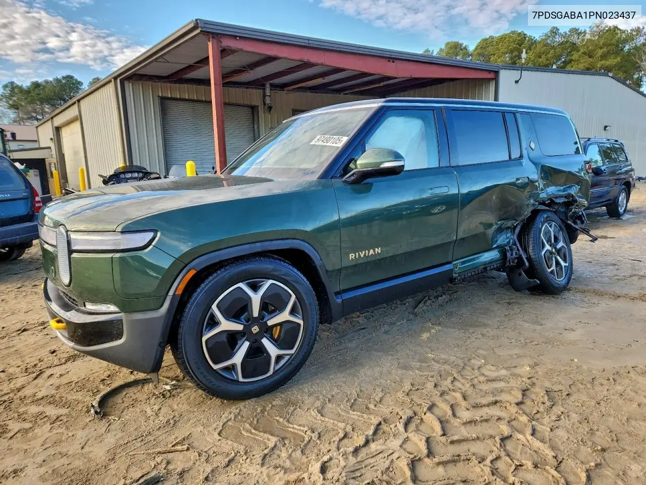 Rivian R1S Adventure 2023