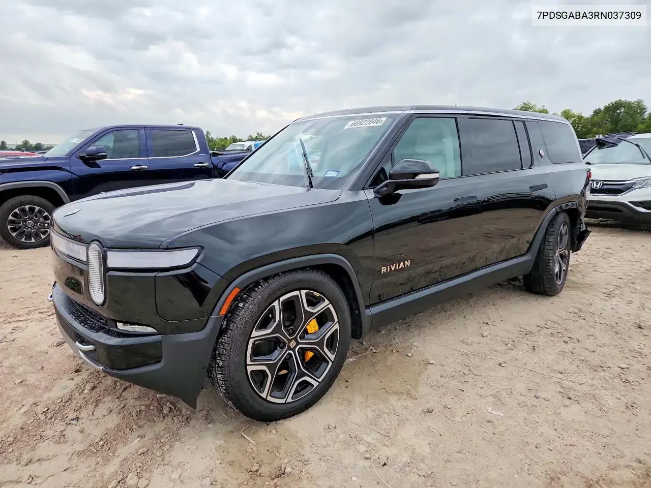 Rivian R1S Adventure 2024