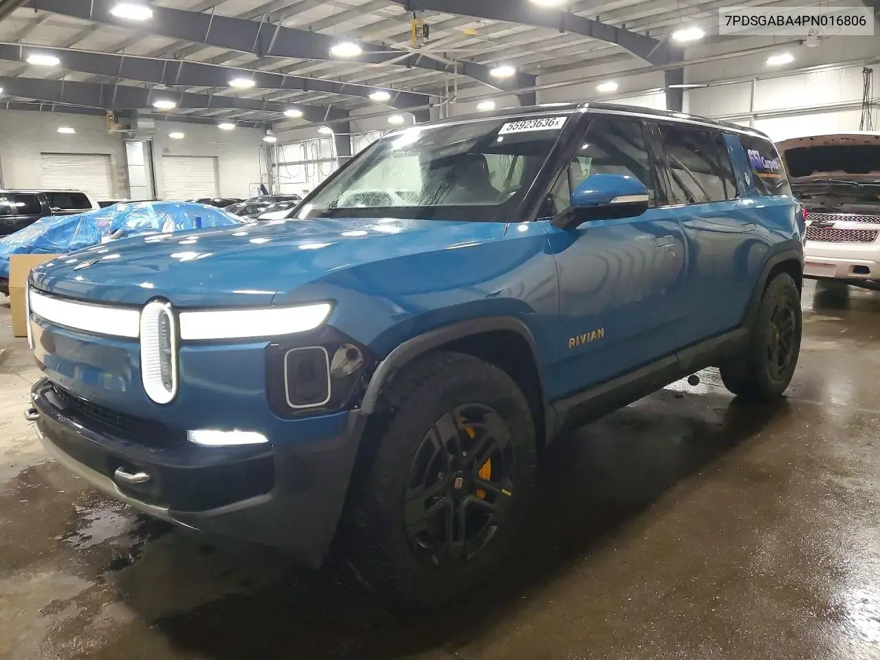 Rivian R1S Adventure 2023