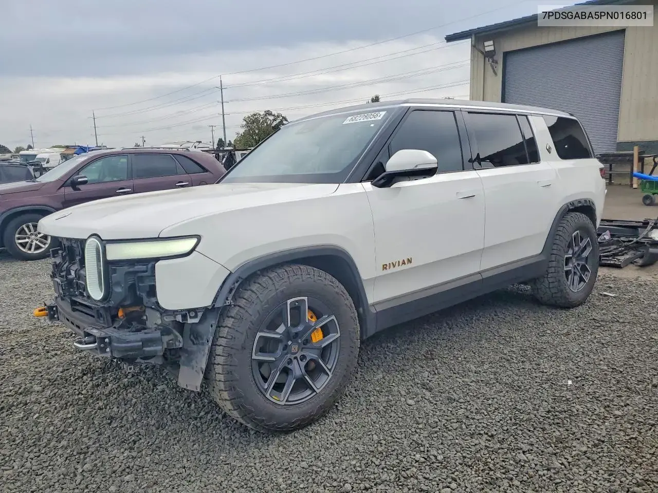 Rivian R1S Adventure 2023