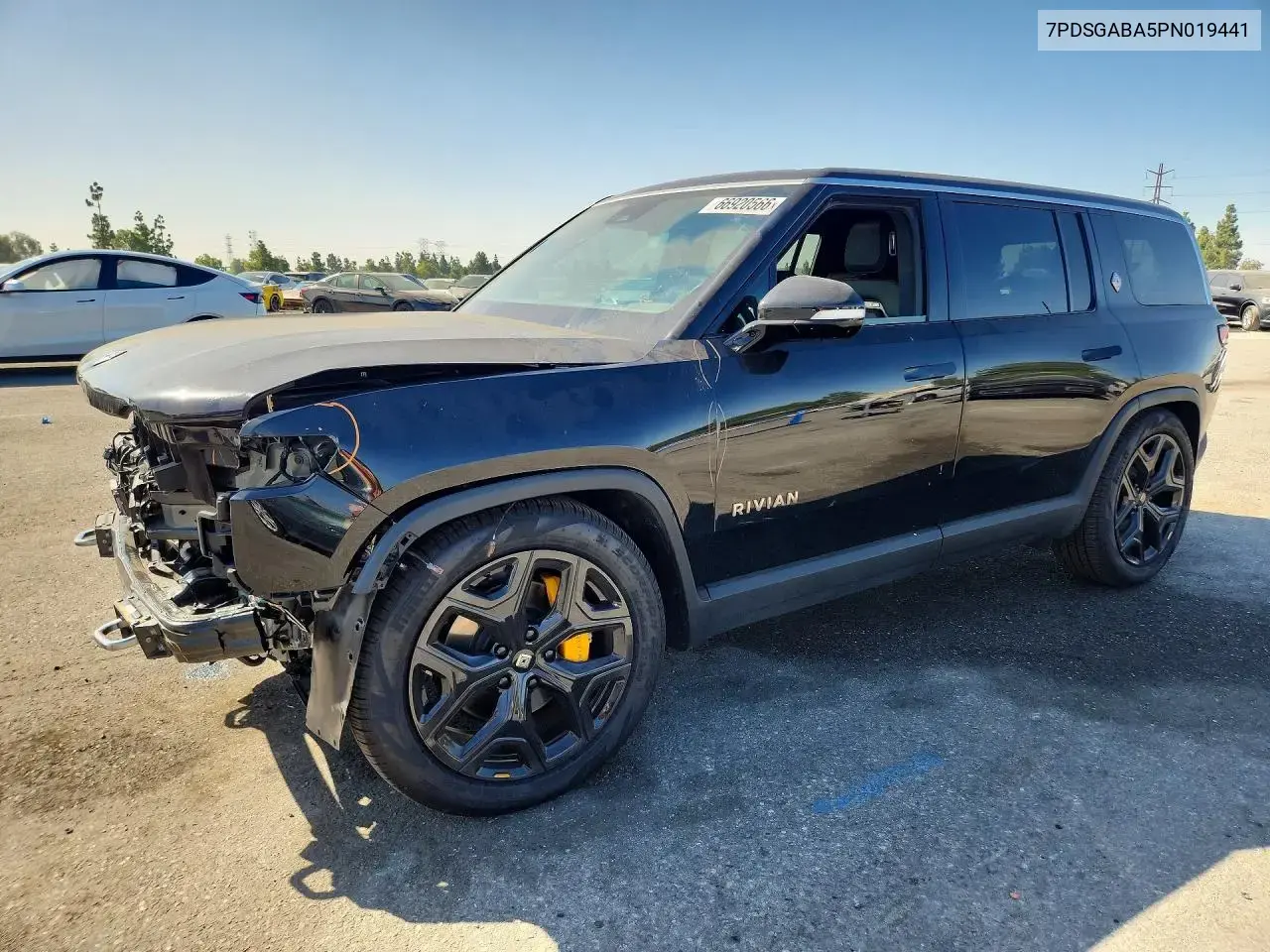 Rivian R1S Adventure 2023