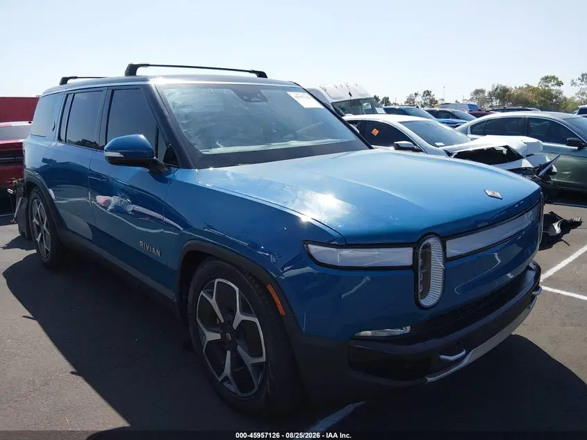 Rivian R1S Adventure 2023