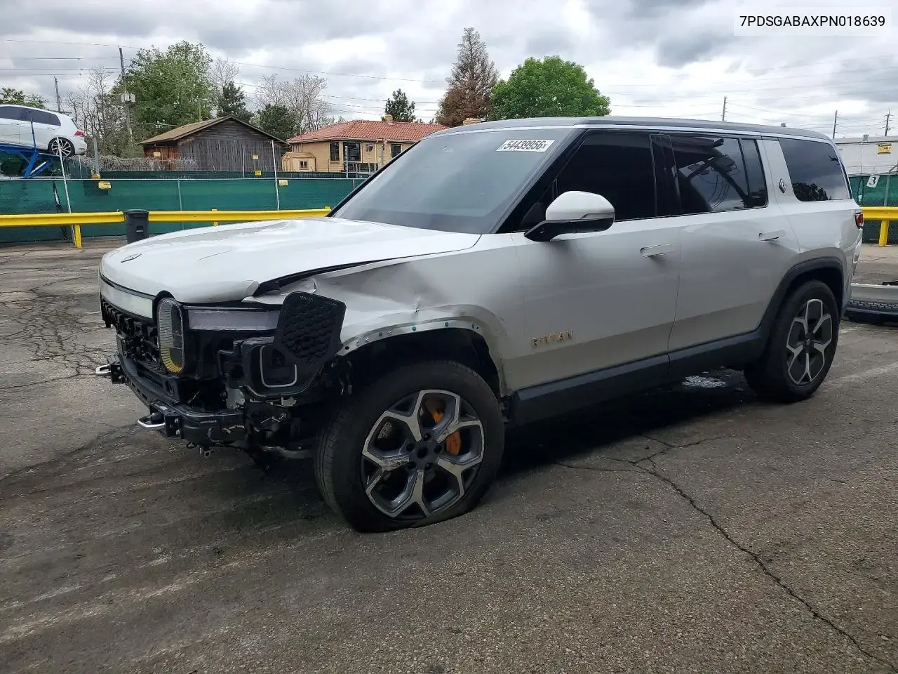 Rivian R1S Adventure 2023