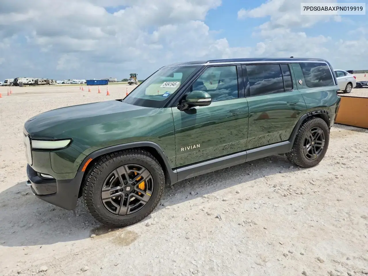 Rivian R1S Adventure 2023